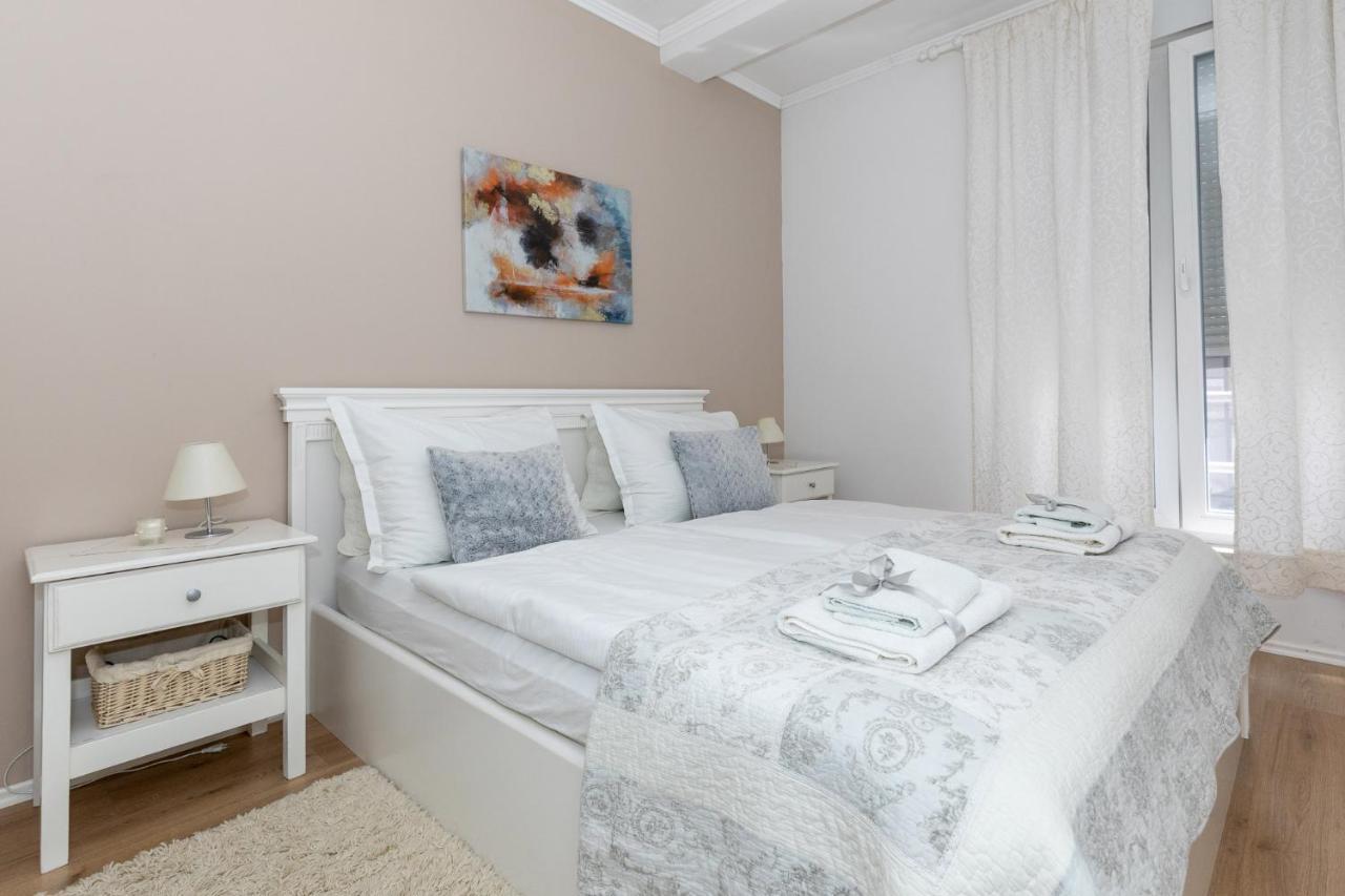 Happy Apartments Мостар Экстерьер фото